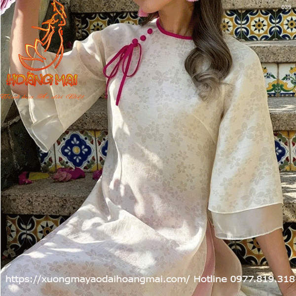 ao-dai-cach-tan-hoàng-mai-mua-luc-ha-kem-be-2