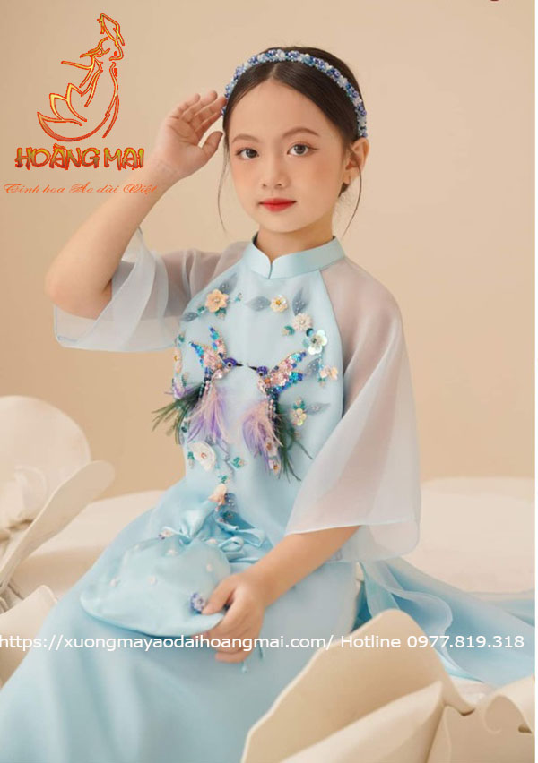 ao dai cach tan me và be Moc tra xanh (3)