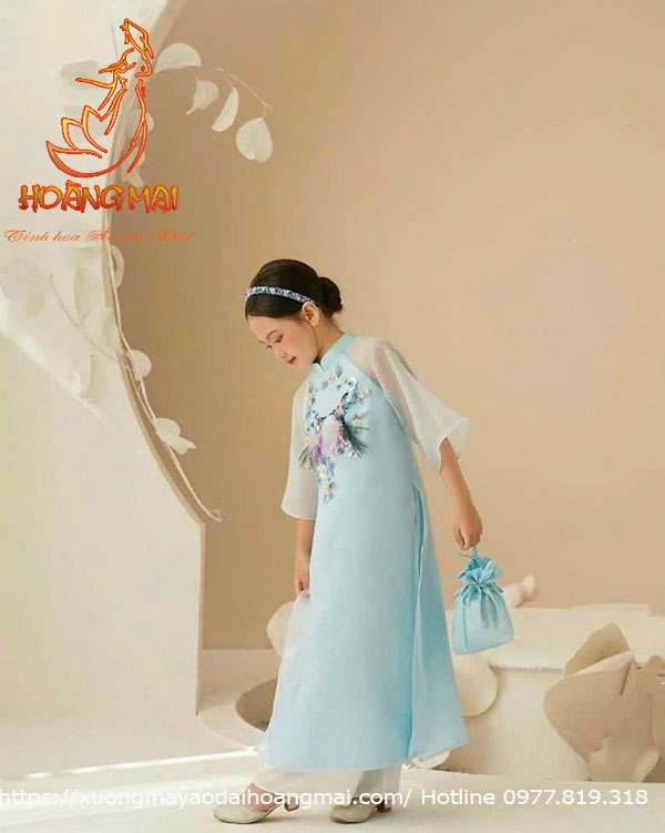 ao dai cach tan me và be Moc tra xanh (4)
