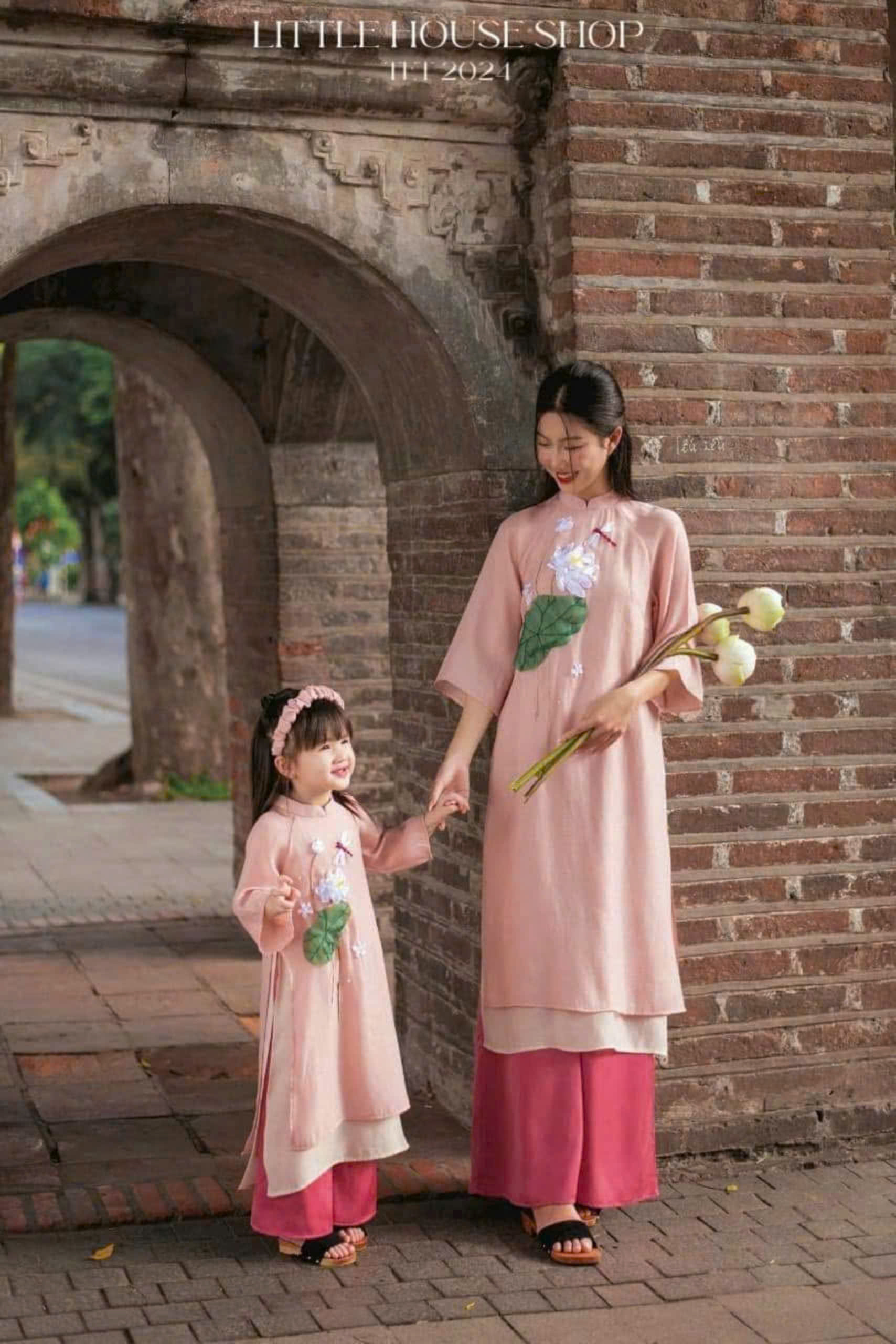Áo dài cách tân mẹ và bé mẫu MB243