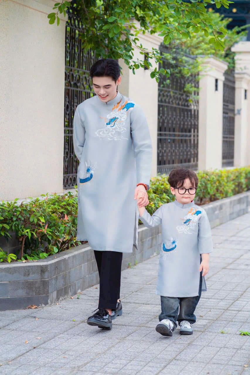 Áo dài đôi bố và con trai mẫu gia đình