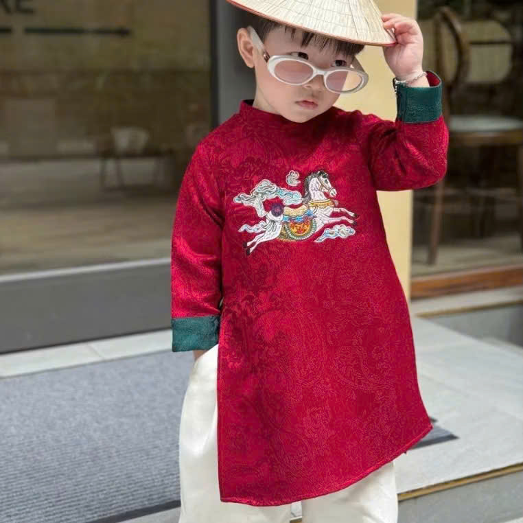 Áo dài bé trai mẫu thêu Ngựa